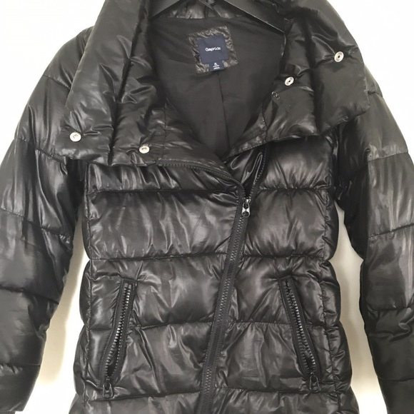 gap red puffer jacket